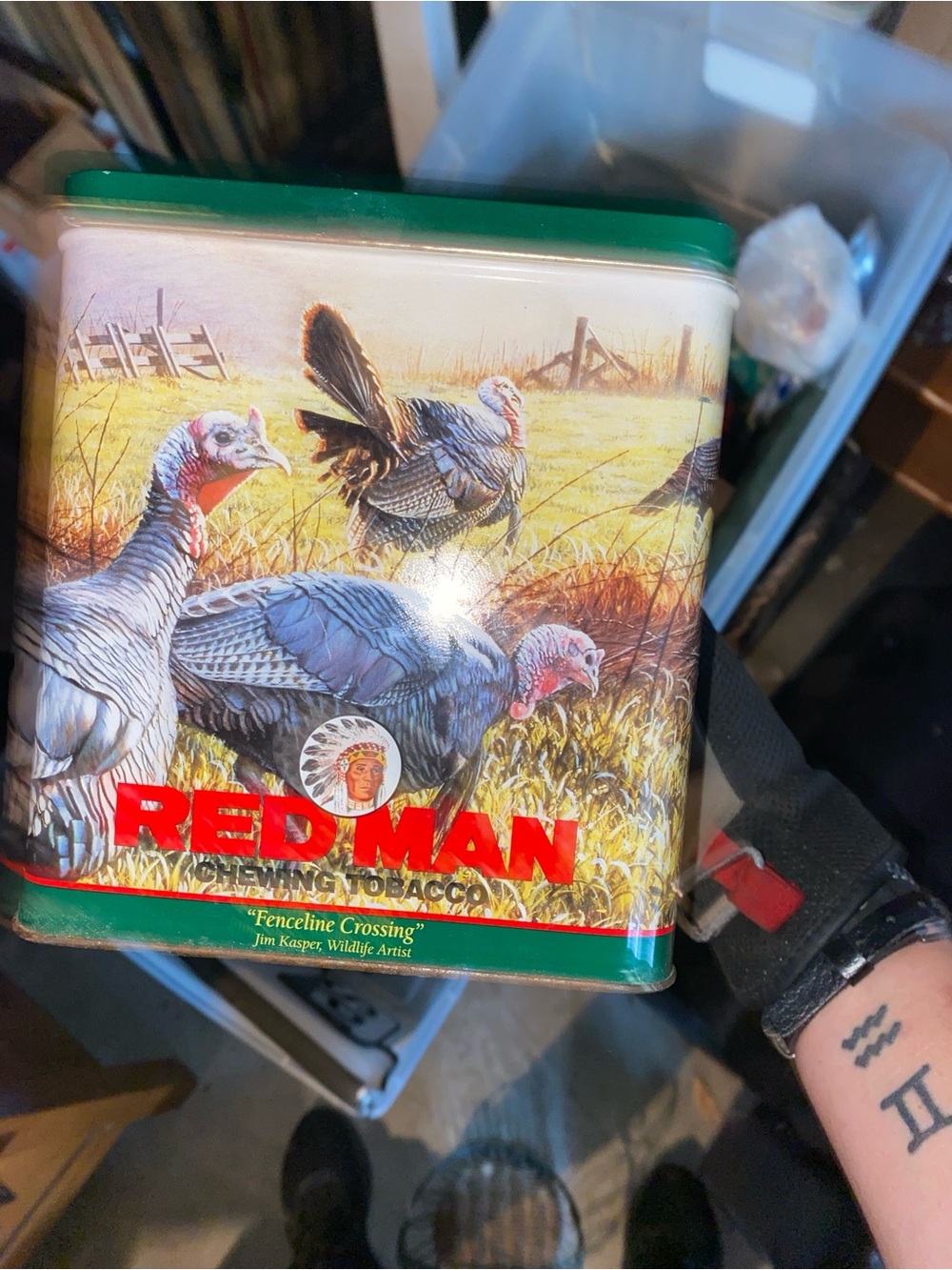 Redman tin 1996 fenceline crossing collectible.